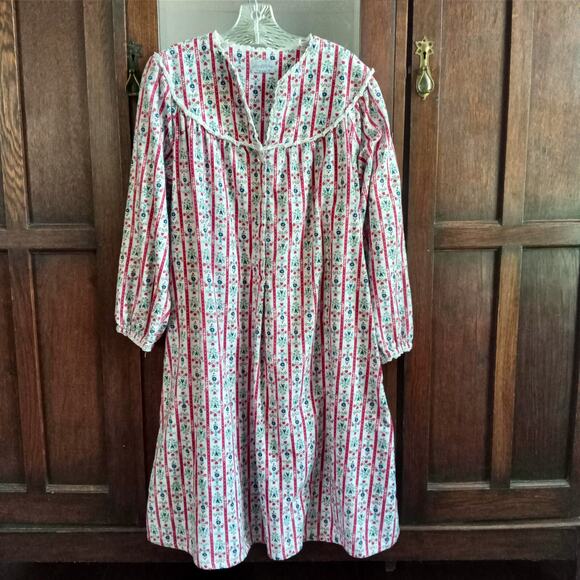 LANZ of SALZBURG Flannel Nightie PLUS SZ 1X 2X Floral Print Cotton 1/2 Button - Picture 1 of 8